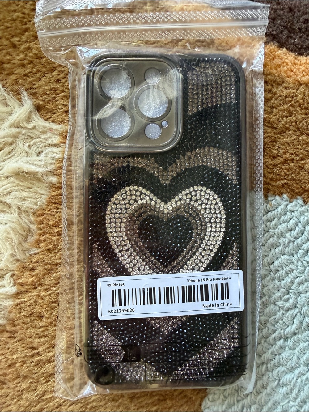 Sparkling Heart Rhinestone Phone Case for iPhone 15 Pro Max - Black